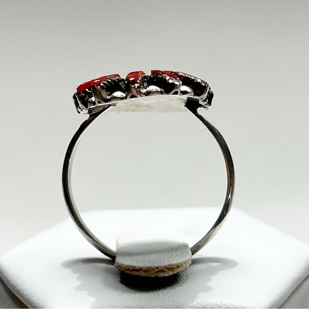 Vintage Southwestern Red Coral Needlepoint Cluster Sterling Silver Ring - Picture 5 of 11